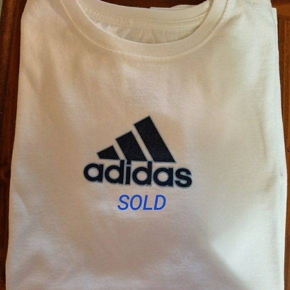 ***SOLD*****Adidas t-shirt - Picture 1 of 3